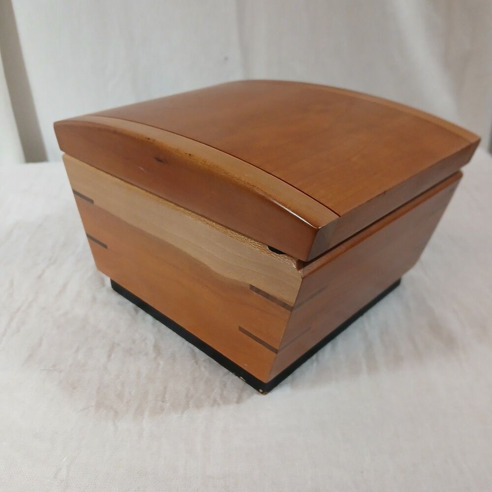 Vintage Cherry Wood Rolodex Card File Domed Lid Made In Thailand